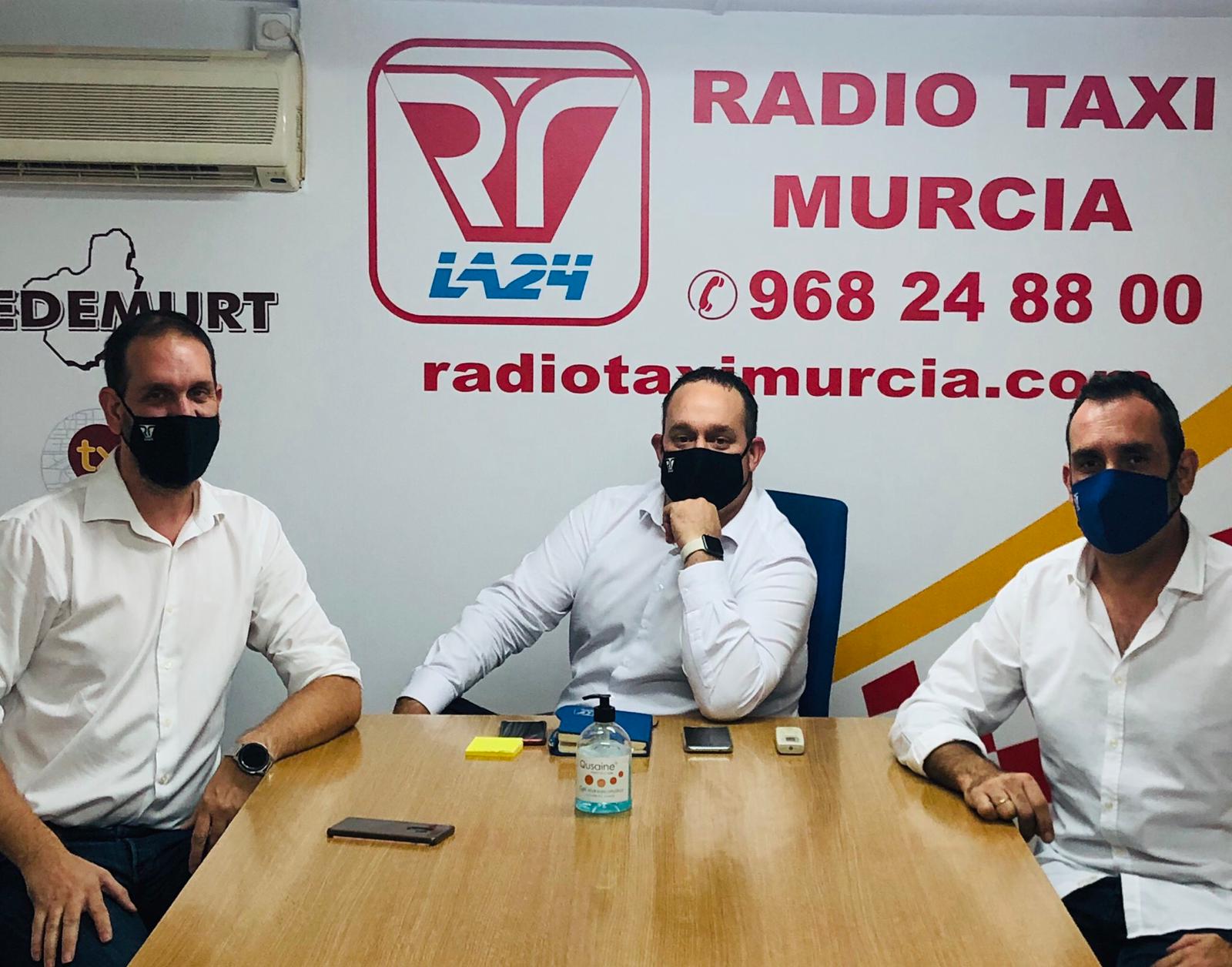 Una nueva generación toma el mando de Radio Taxi Murcia